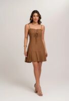 Vestido Curto de Linho com Rolote no Decote