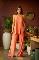 BLUSA ALONGADA METALIZADA EM VICOSE