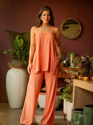 BLUSA ALONGADA METALIZADA EM VICOSE